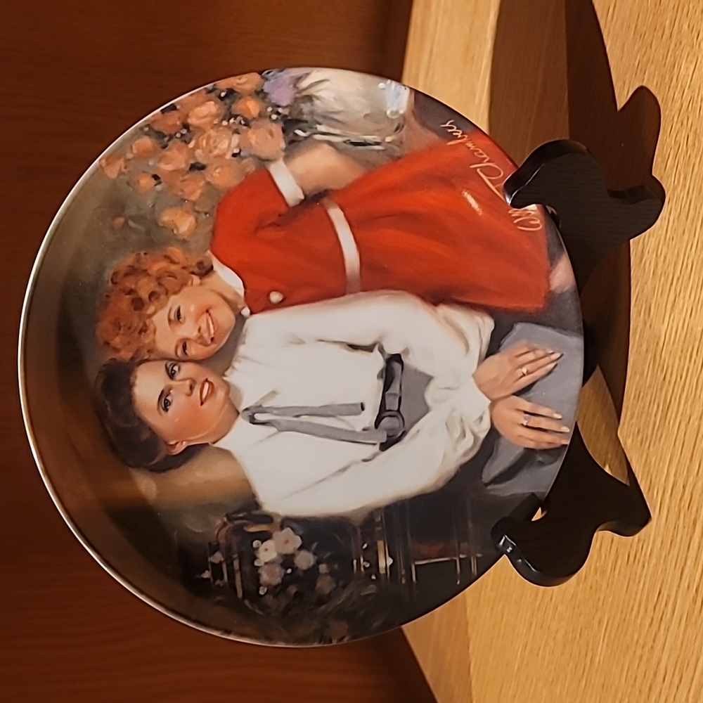 Annie and Grace Collector Plate with stand